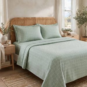 Room Essentials King Cotton Blend Sateen Sheet Set Floral Print- Room Essentials.